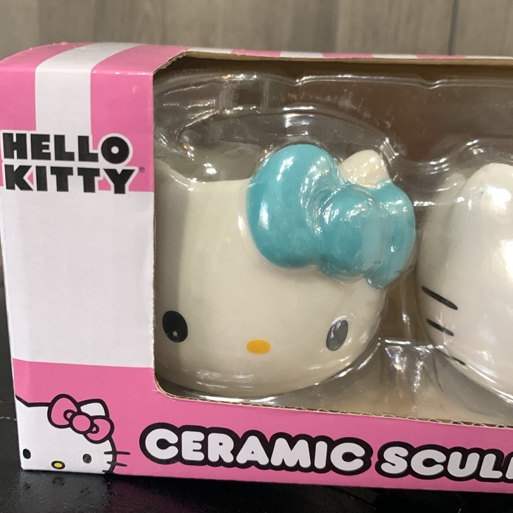 New Hello Kitty Ceramic Sculpted Mini Espresso Small Cup Set In Different Bows - Picture 2 of 9